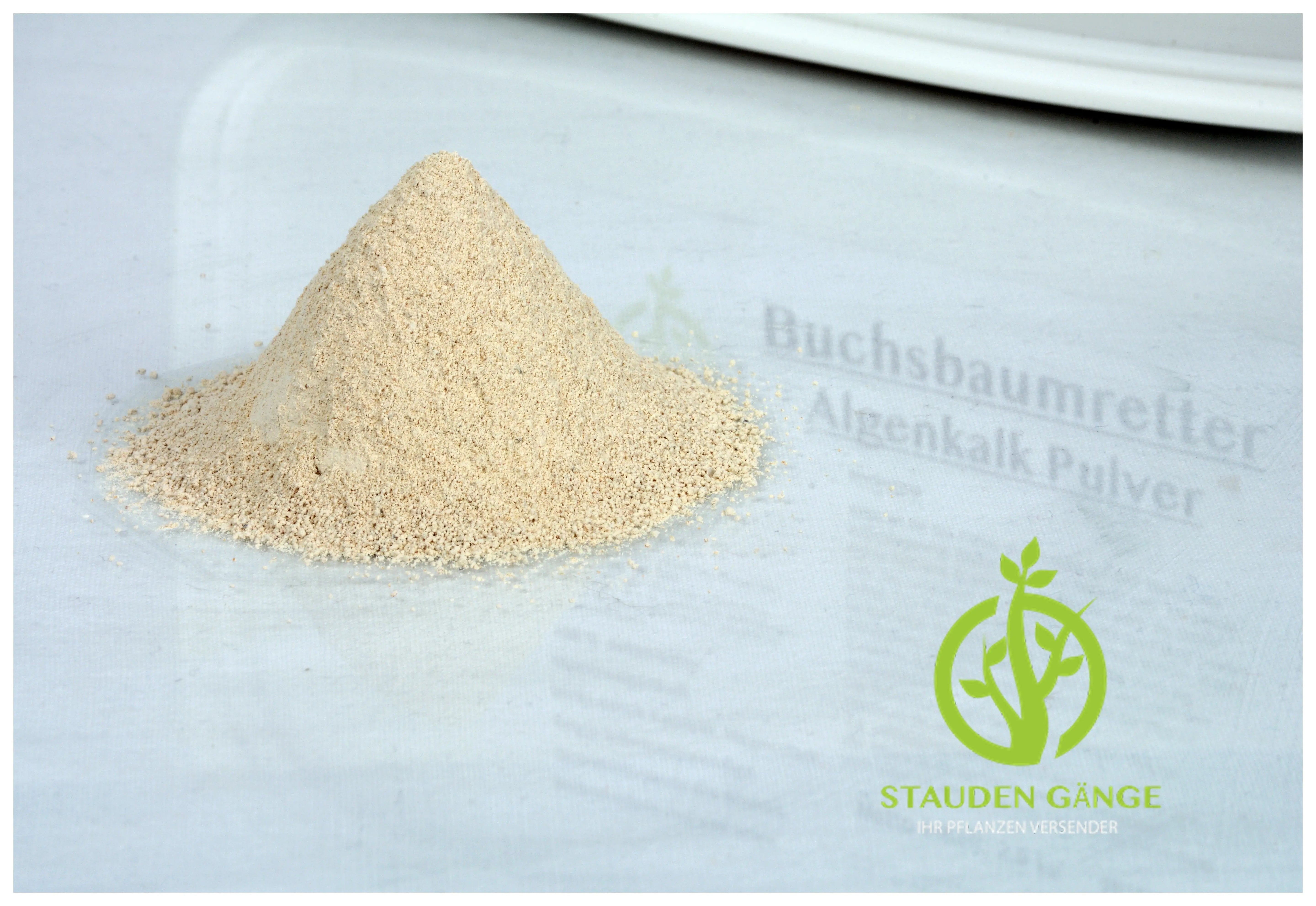 Stauden Gänge Algenkalk Pulver 2,5kg im Eimer, aus 100% reinen Meeresalgen, für Garten und Pflanzen.